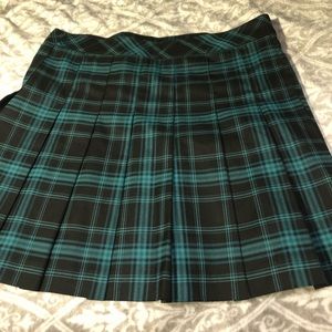 Plaid skirt brand new